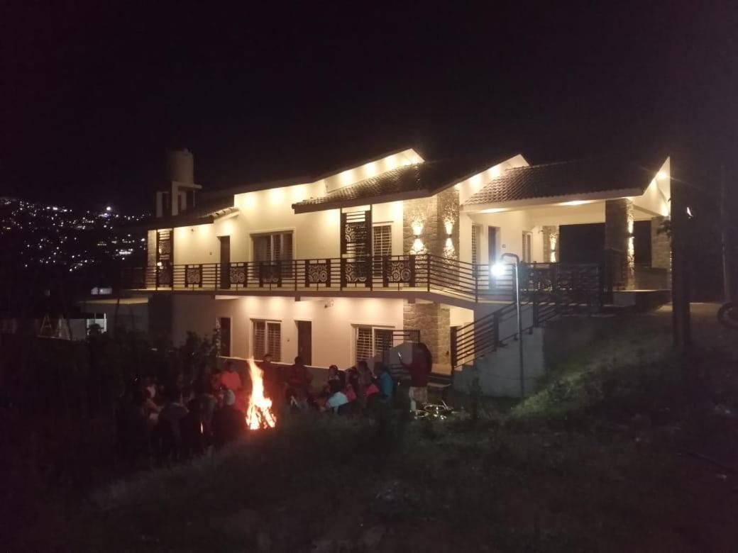 Rr Holiday Inn Kodaikanal Exterior foto